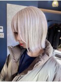 "横浜日本大通り"『ホワイトベージュ、ホワイトグレージュ』