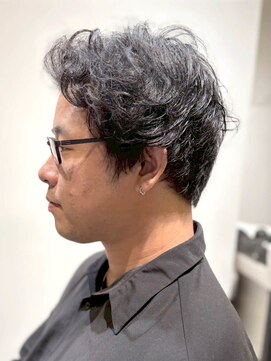 エムエイチザバーバー 本町(MH THE BARBER) 無造作ウェーブショート【北浜・堺筋本町・淀屋橋】