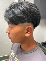 ディスイズバーバーフォース(THIS IS BARBER 4th)&nbsp;メンズカット フェードカット 刈り上げショート 黒髪