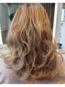 ウィッシュヘアー(Wish hair) レイヤーカット