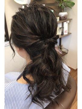 リレア(Relea) ルーズアップ