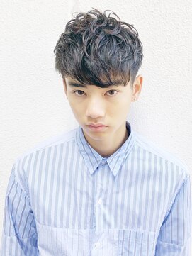 キアラ(Kchiara) 松田翔太風ショート×スパイラルパーマ×刈り上げ/福岡天神佐野