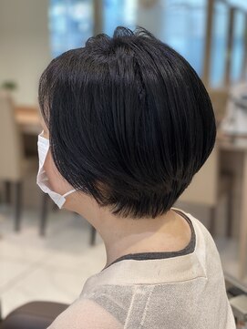 アッシュ 永福町店(Ash) 丸みのあるショートスタイル