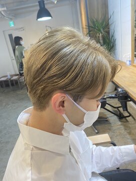 エルオム(EL.HOMME) 【YUKI】センターパート×ベージュカラー