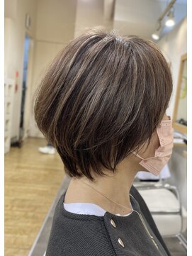 カノープス ヘアアンドメイクアップ(Canopus hair&make up) 白髪ぼかしハイライト×ショートボブ/細めハイライト/40代/50代