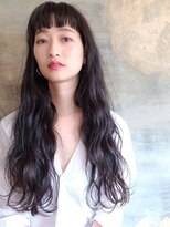 カカン(Kakan) 【kakan鎌倉】黒髪ドリーバング×ロングウェーブ
