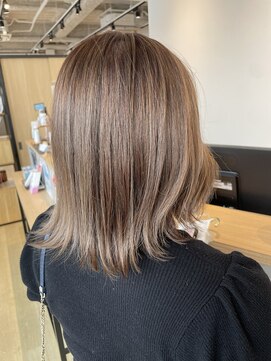 モードケーズ ハーズ 高槻(MODE K's Hers) 白髪ぼかしハイライト