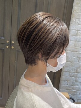 ティエル(TieLu) 都内大人気スタイル×くびれショート×グレージュ