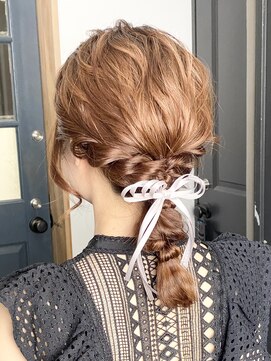 リルア 博多(LIRUA) お呼ばれヘアアレンジ編み下ろし