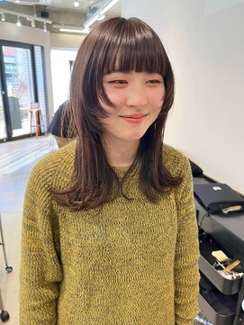 シスタ(SISTA) 伸ばしかけ小顔ヘアおしゃれ女子ウルフヘア
