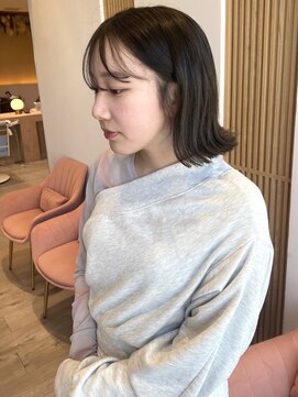 ロジェブルー(Rosier Bleu) 【外ハネショート】ワンカールのみで簡単スタイリング