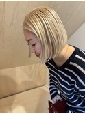 ベージュボブ。