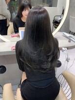 ロンドメリア 天神大名店(Lond Melia) ★メルティカラーフェミニンロング艶髪似合わせカットミディア厶