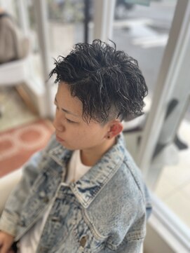 ルシードスタイル　ムースユイット(LUCIDO STYLE mousse8) 人気スタイル！【メンズツイストパーマ】