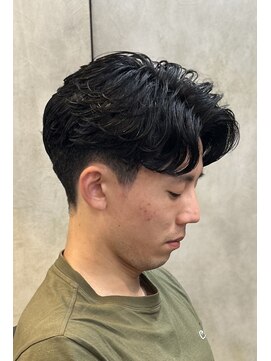 ドルクス 上野店(Dorcus) 七三分け/センターパート/ハーフバック/ニュアンスパーマ