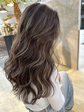 メリー オオサカ(Merly Osaka) ハイライト/似合わせカット