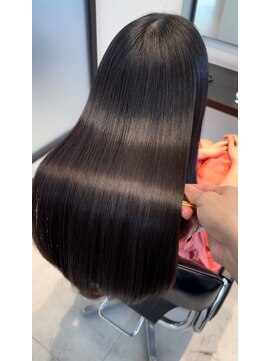 ニカ(NIKA) アッシュグレー × ロング × 髪質改善オージュア