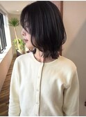 くびれミディアム×暗髪グレージュ