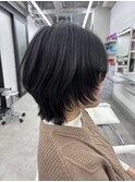 大人女性の丸みネオウルフショート