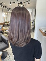 アンボス(Ambos)&nbsp;レイヤーカット＆透け感ラベンダーグレージュ