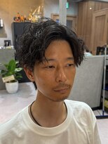 トラスト ザ バーバー 東京駅日本橋店(TRUST the Barber)&nbsp;ツイストスパイラル/センターパート/メンズパーマ