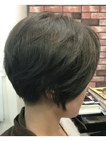 ワンバイワン(ONE BY ONE)&nbsp;刈り上げ風ショート