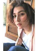 リマ(RIMA)&nbsp;【RIMA】外国人風☆ノームコアでクラシカルな切りっぱなしボブ