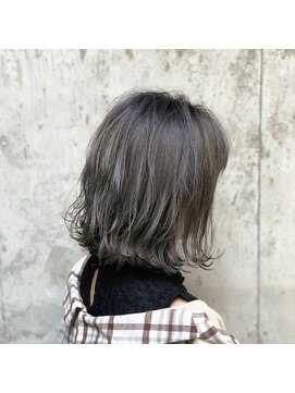 アルジャーノン グリーン(ALGERNON GREEN) ハイトーングレージュ【松本直己】