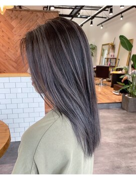 ハウリーヘアアンドスパ(HAURY hair&spa) 外国人風バレイヤージュ