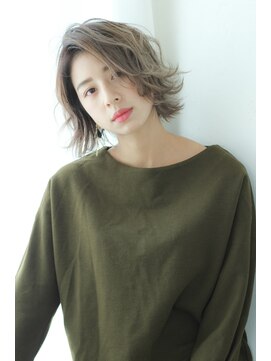 ウォークヘアーリリィ(Walk hair lily) おしゃカワ★外はねレイヤーボブ