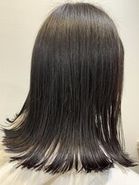 エバーグリーン(ever Green)&nbsp;外ハネ×切りっぱなしロブ