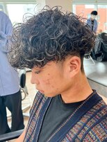 ウェイビーエフティフィフス 横浜西口(WAVEY ft.fifth)&nbsp;波巻きスパイラルツイストスパイラルパーママッシュメンズヘア