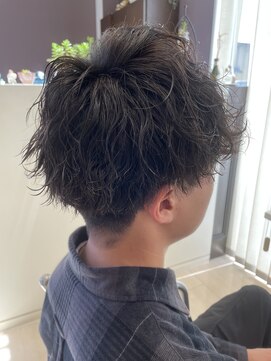 イースト(YEAST) 波巻きパーマ