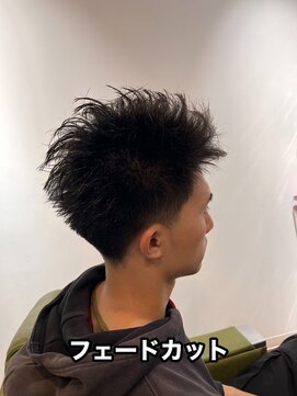 ヘアーズ ゴッチ(HAIRS GOTTI) フェードカット