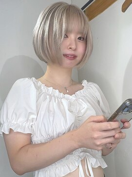 ブレイズヘアー(BLAZEhair) 【小顔ハイトーン】ホワイトミルクティグレージュ×ブリーチ３回