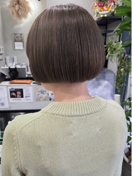 シャムオーツー 国分寺(CHAM:O2) ミニボブ/ハイトーンカラー/カーキグレージュ/ケアブリーチ