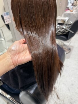 タカハシ ヘア アンド スパ(TAKAHASHI HAIR&SPA) つるんつるんなロングヘア