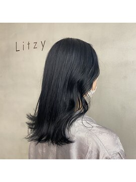 リジー(Litzy) 韓国風透明感ネイビーカラー