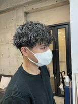 モーブ(MAUVE)&nbsp;ツイストスパイラルパーマメンズマッシュツーブロック刈り上げ