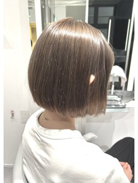 ユニック ウメダ(unique UMEDA) ミルクティーカラー＋ハイトーン+ベージュカラー