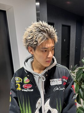 ブラック サッポロ(BLUCK SAPXOXO) ハイトーンスパイキーショート束感アップバングメンズショート