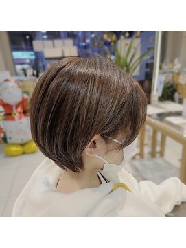 ロハスバイケンジ(LOHAS by KENJE) 耳にかけるだけでかわいいショートボブ 小田急相模原