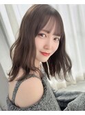 シースルーぱっつん前髪おくれ毛ロブミディアムセミロング