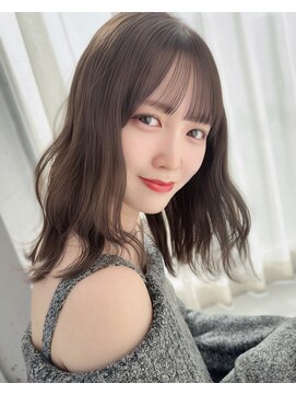 カシュカシュ 表参道(cache cache) シースルーぱっつん前髪おくれ毛ロブミディアムセミロング