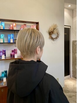 カシュカシュ(cache cache)の写真/骨格・髪質に合わせ、小顔に見えるカットを実現◎どこから見てもキレイなまとまりが魅力！