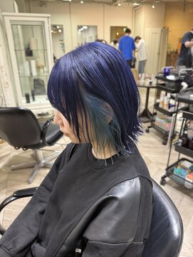 エル(EL by green) ブリーチ×寒色デザイン