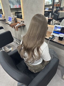 ラピス 大阪心斎橋店(Lapis) パツッとボブからロングに!!!