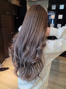 フォックス 四日市店(FOX) 艶髪ロング/巻き髪レイヤーカット/ミルクティーアッシュベージュ