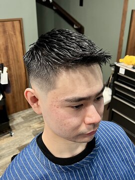 スタンドバーバー 柏(STAND BARBER) 刈り上げセンターパート/波巻きツイストスパイラル/柏/柏駅