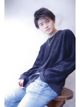 ブーケ(BOUQUET) 黒髪・爽やかショート・サイドパート・ネープレス